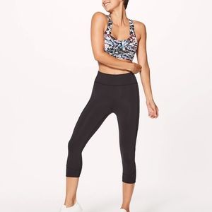 Lululemon In Movement Crop Everlux 19”